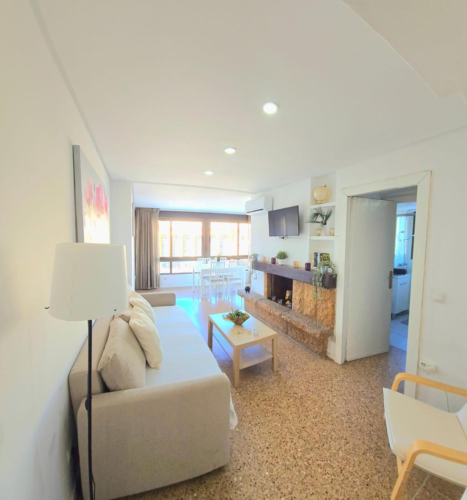 Nogalera Rainbow 2-Bedroom Apartment, Pool And Parking By Namaste Elite Torremolinos Dış mekan fotoğraf