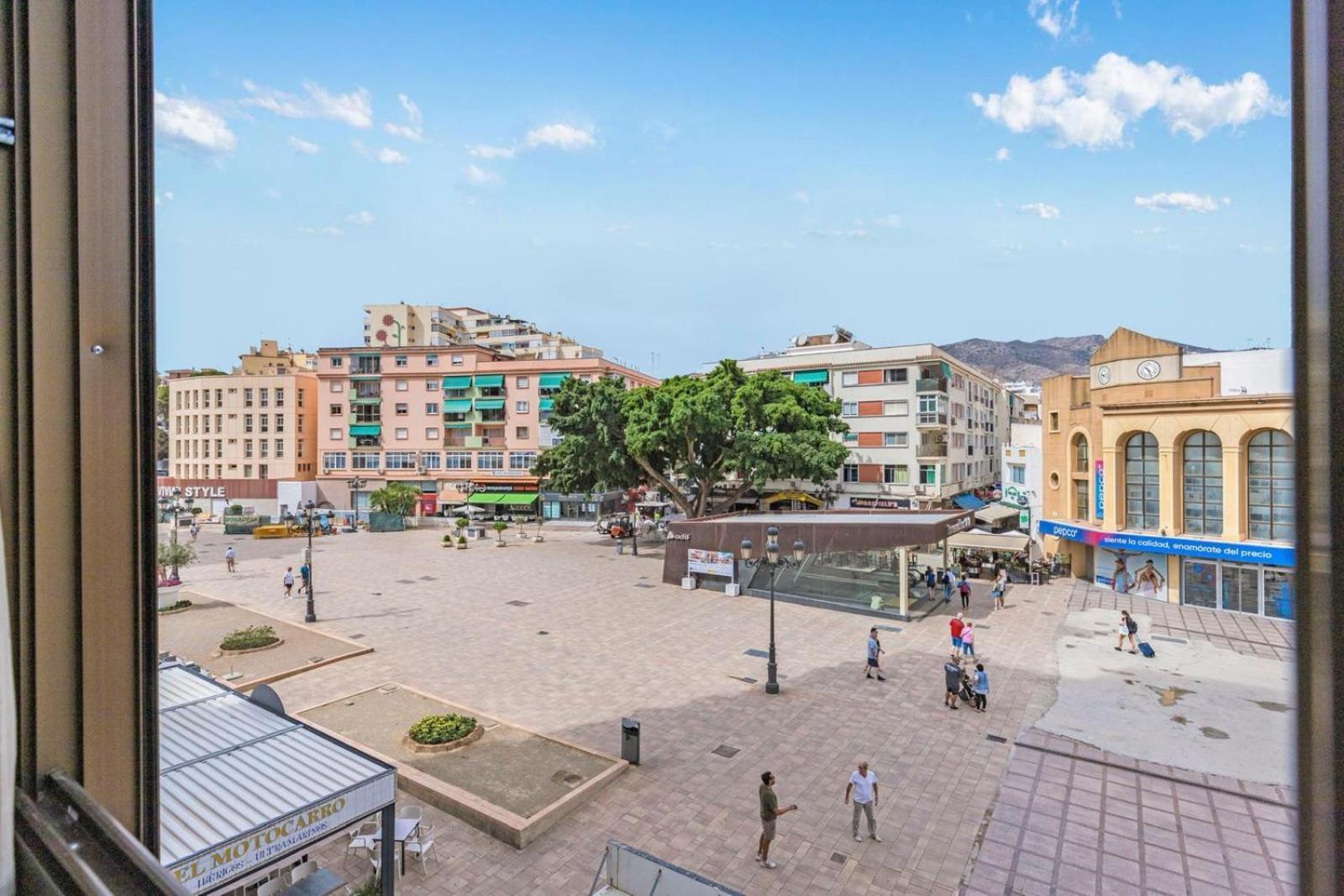 Nogalera Rainbow 2-Bedroom Apartment, Pool And Parking By Namaste Elite Torremolinos Dış mekan fotoğraf